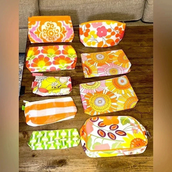 Clinique Cosmetics Makeup Skincare Zippered Bags Bundle Lot of 9 Assorted New! - Picture 2 of 5